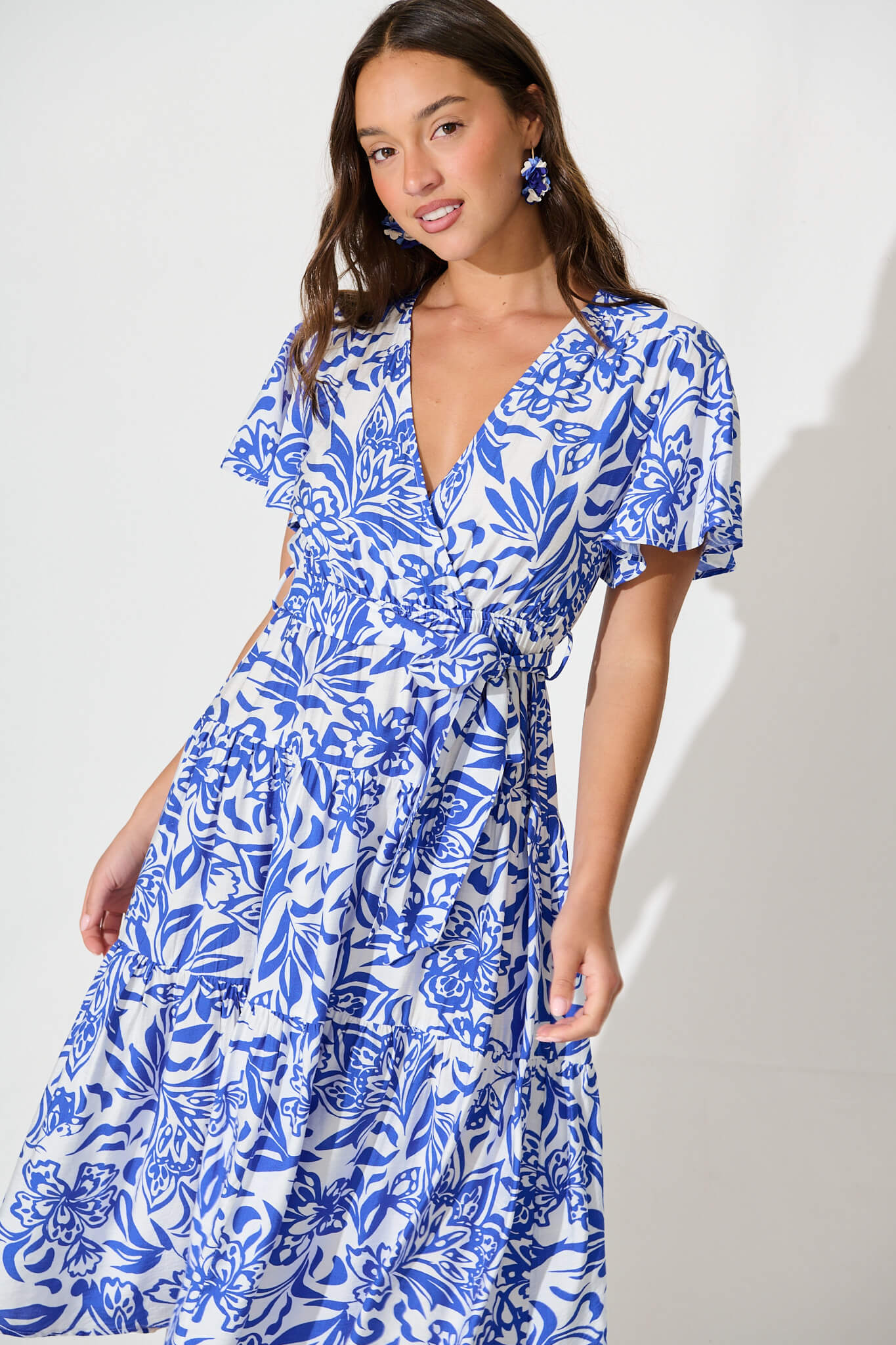 Kristianne Midi Dress In White With Blue Floral
