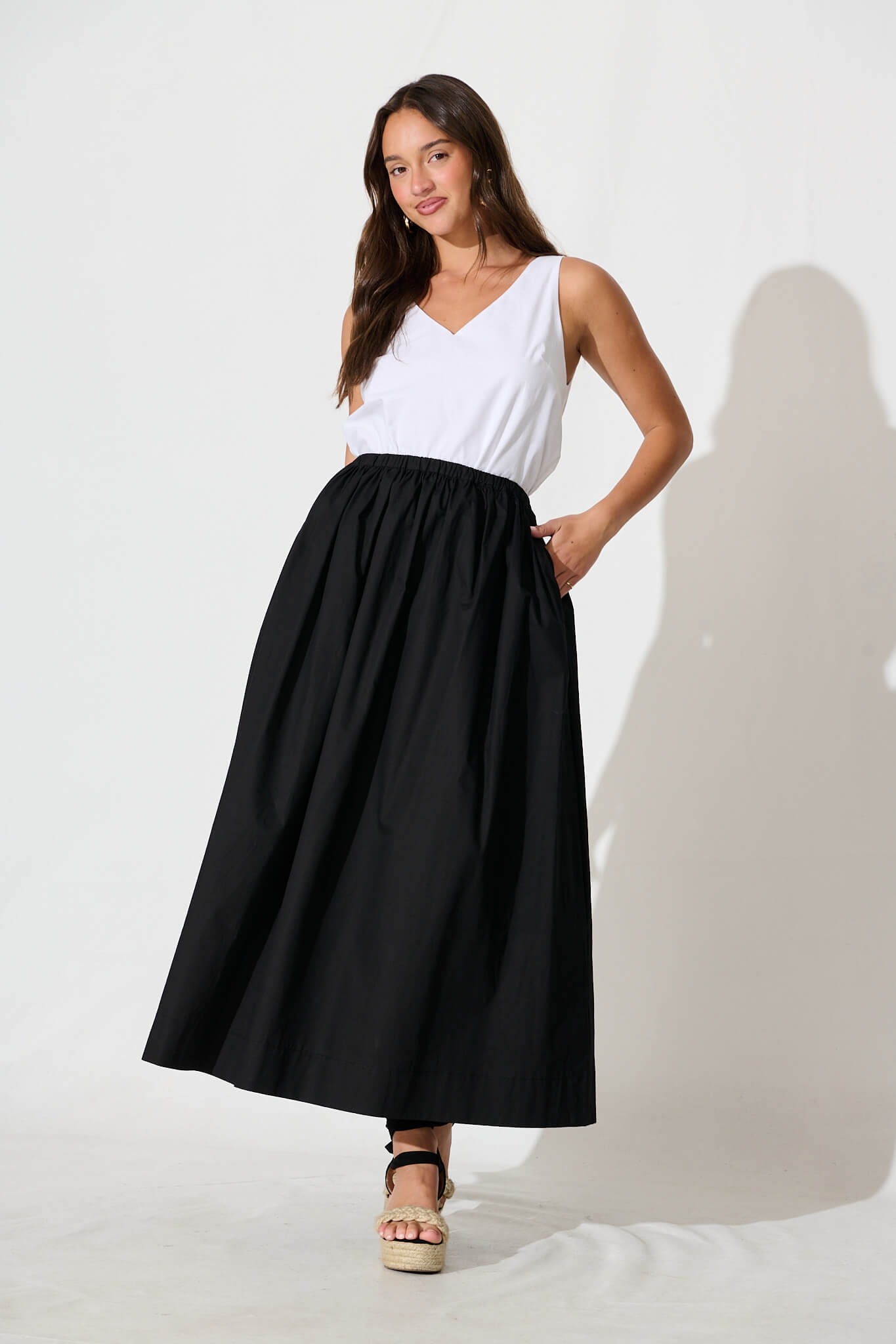 Kaycie Top in White Cotton Linen