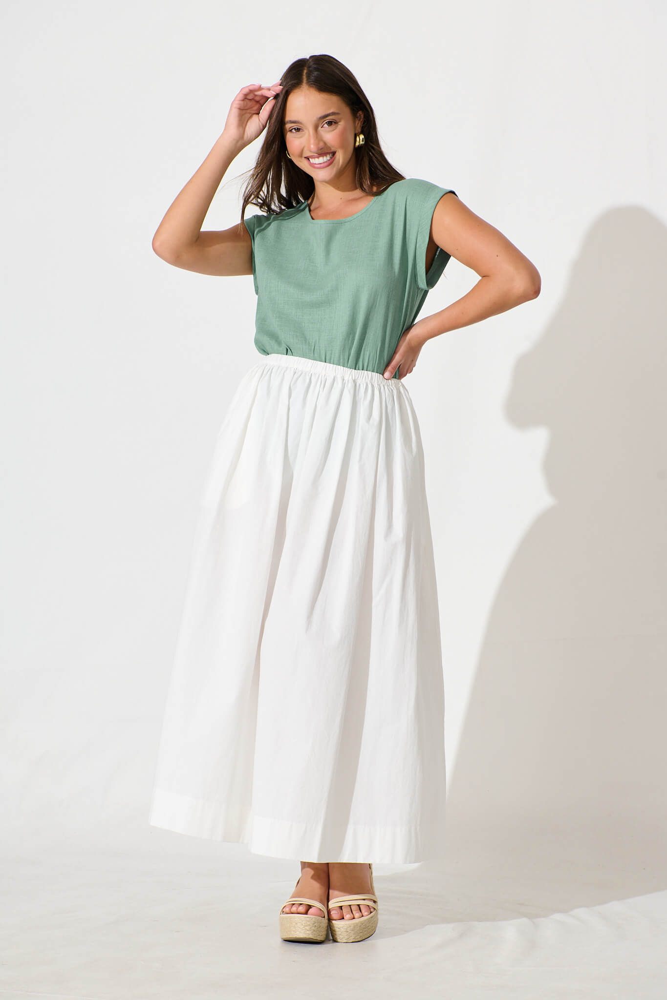 Rejina Top In Pale Green Linen Blend