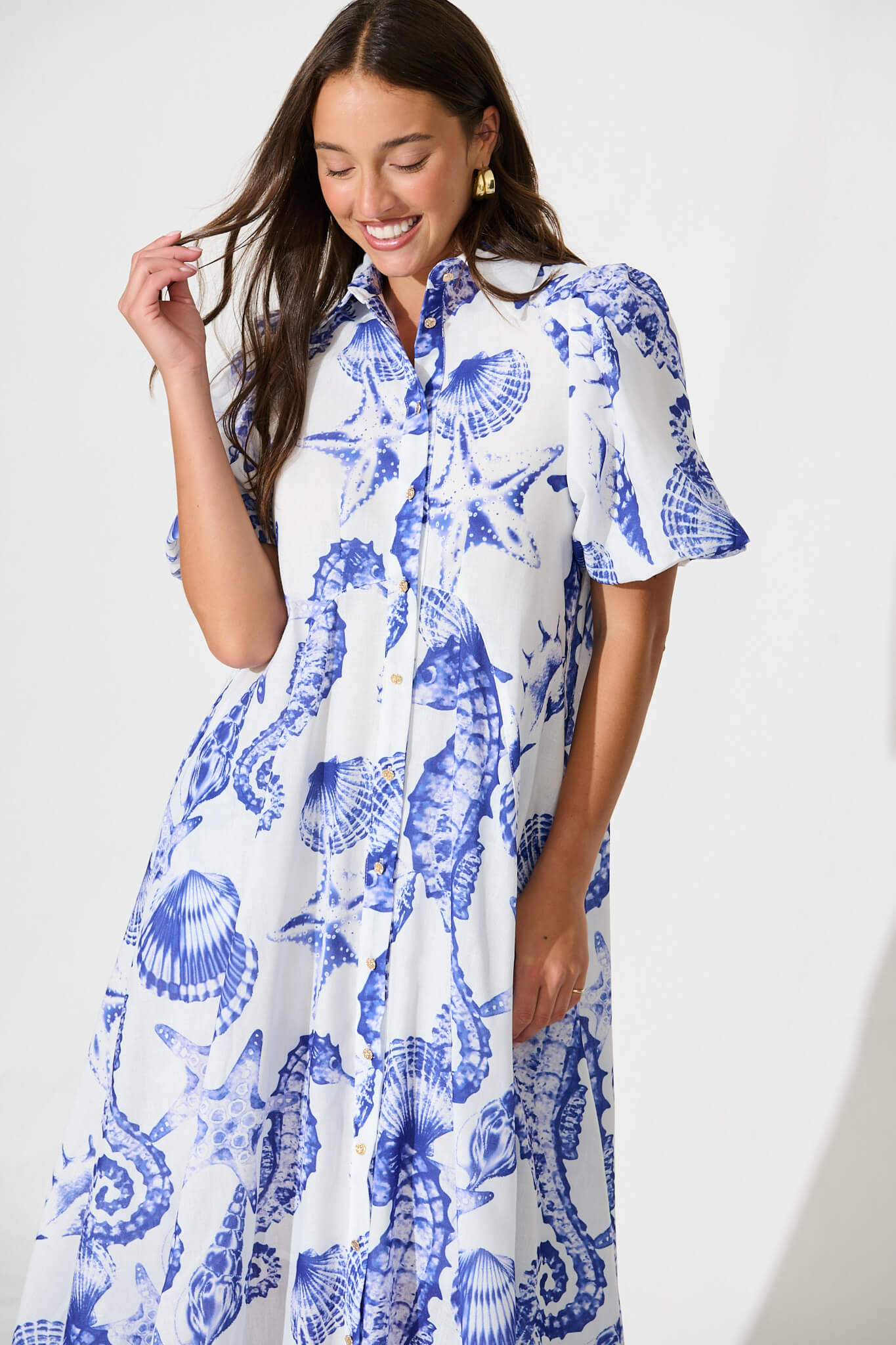 Cacia Maxi Shirt Dress In White With Blue Print Linen Blend