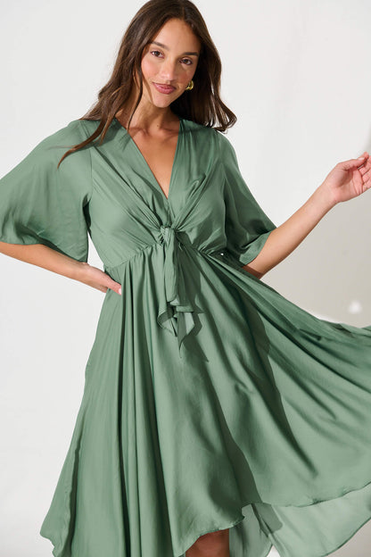 Helsinki Dress in Light Green