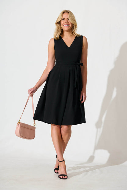 Jardina Dress in Textured Black