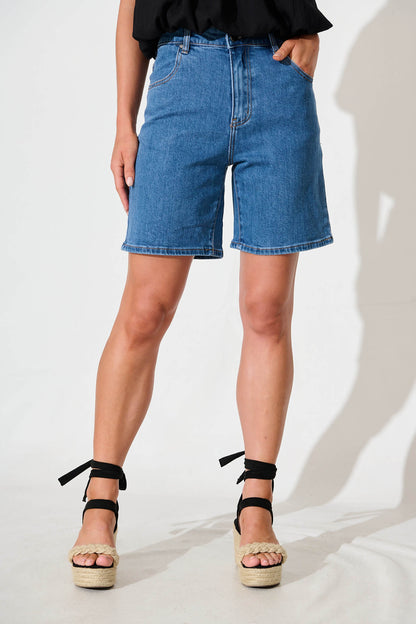 Payette Shorts in Mid Blue Denim