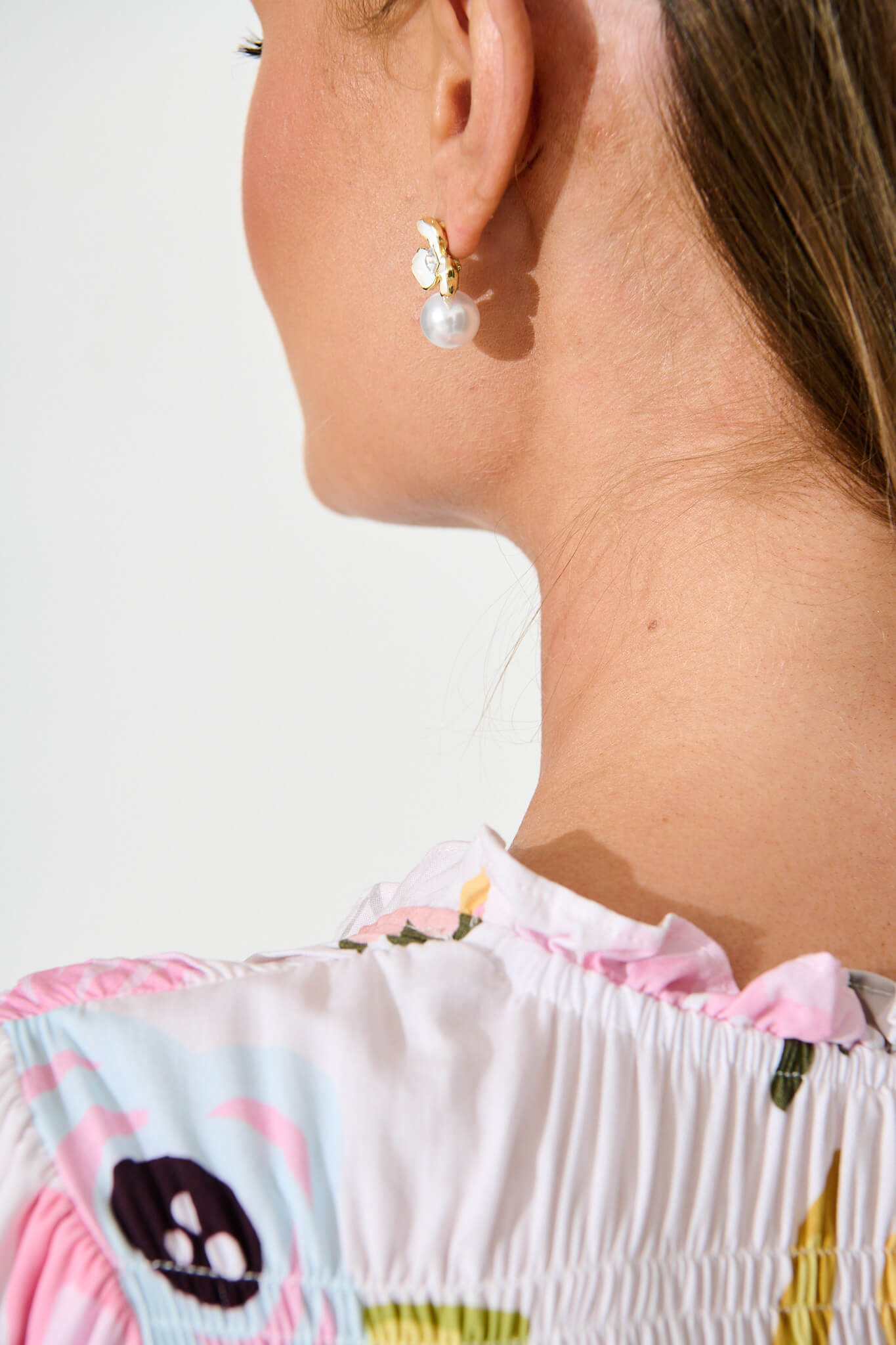 Kensley Earrings in White Floral