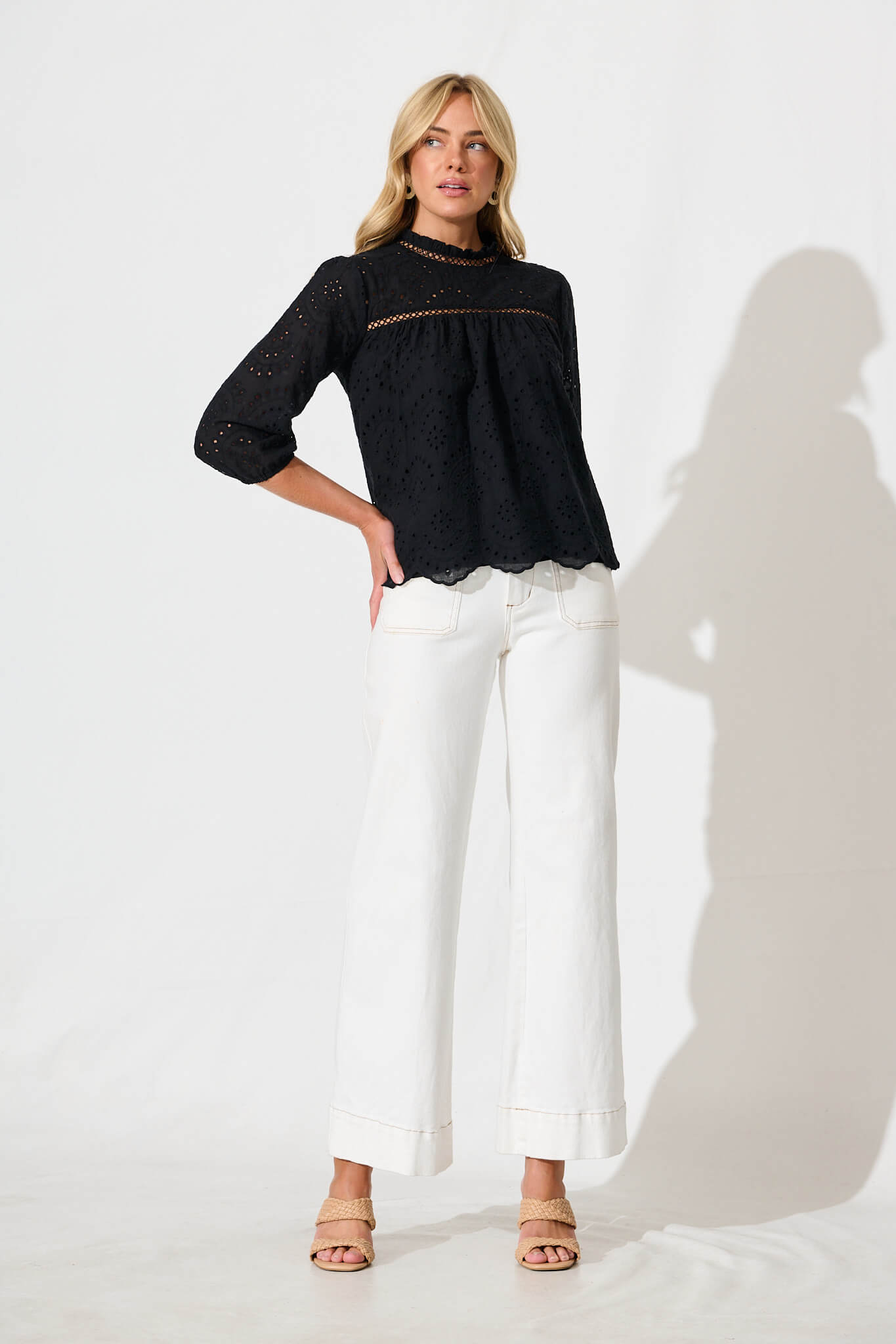 Donia Top In Black Embroidery Cotton