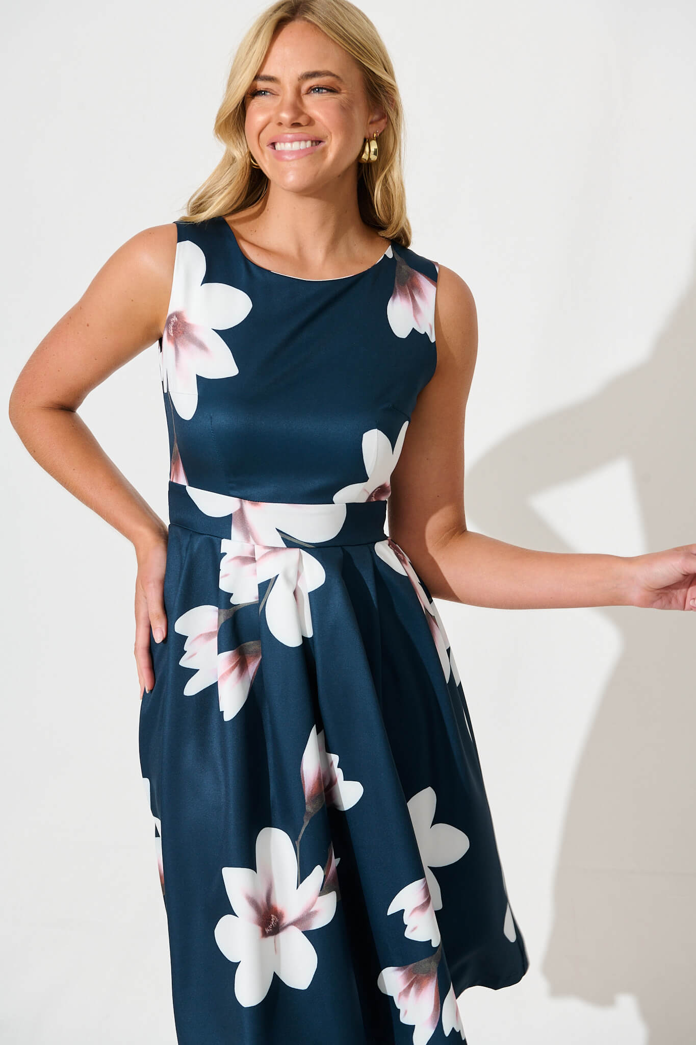 Jardin Dress in Navy with Cream Floral