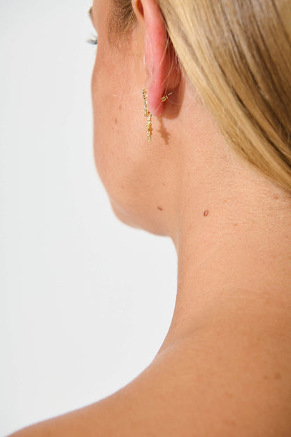 Memu Earrings In Gold With Drop Star