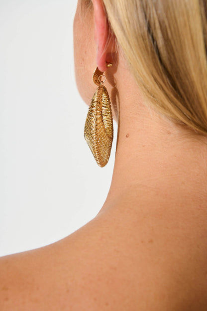 Alondra Drop Earrings in Gold