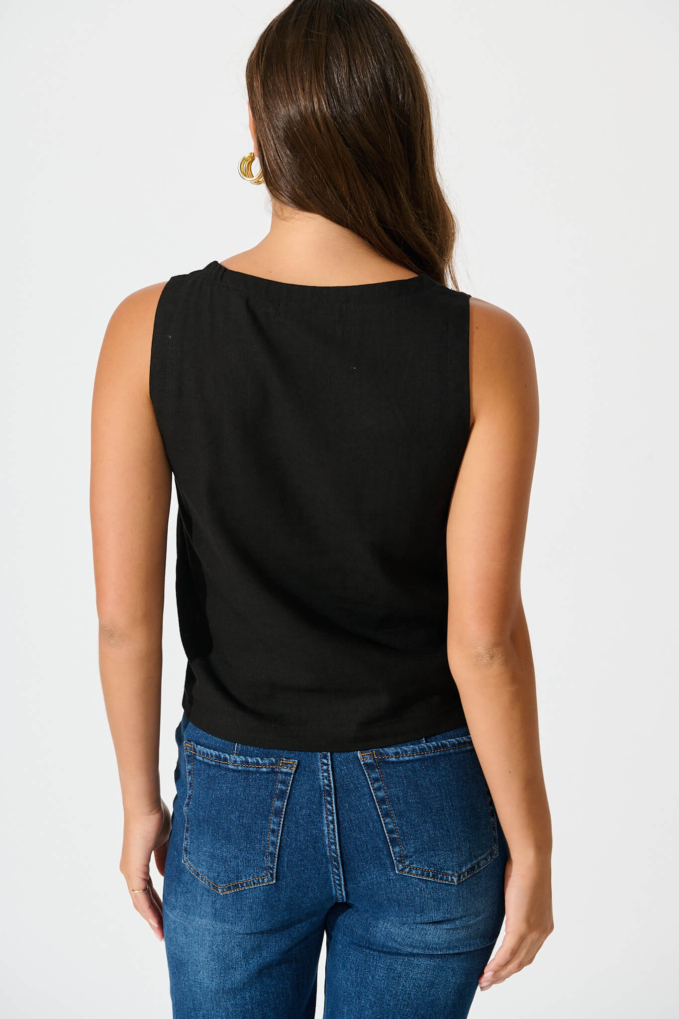 Tiami Cami Top In Black Linen Blend