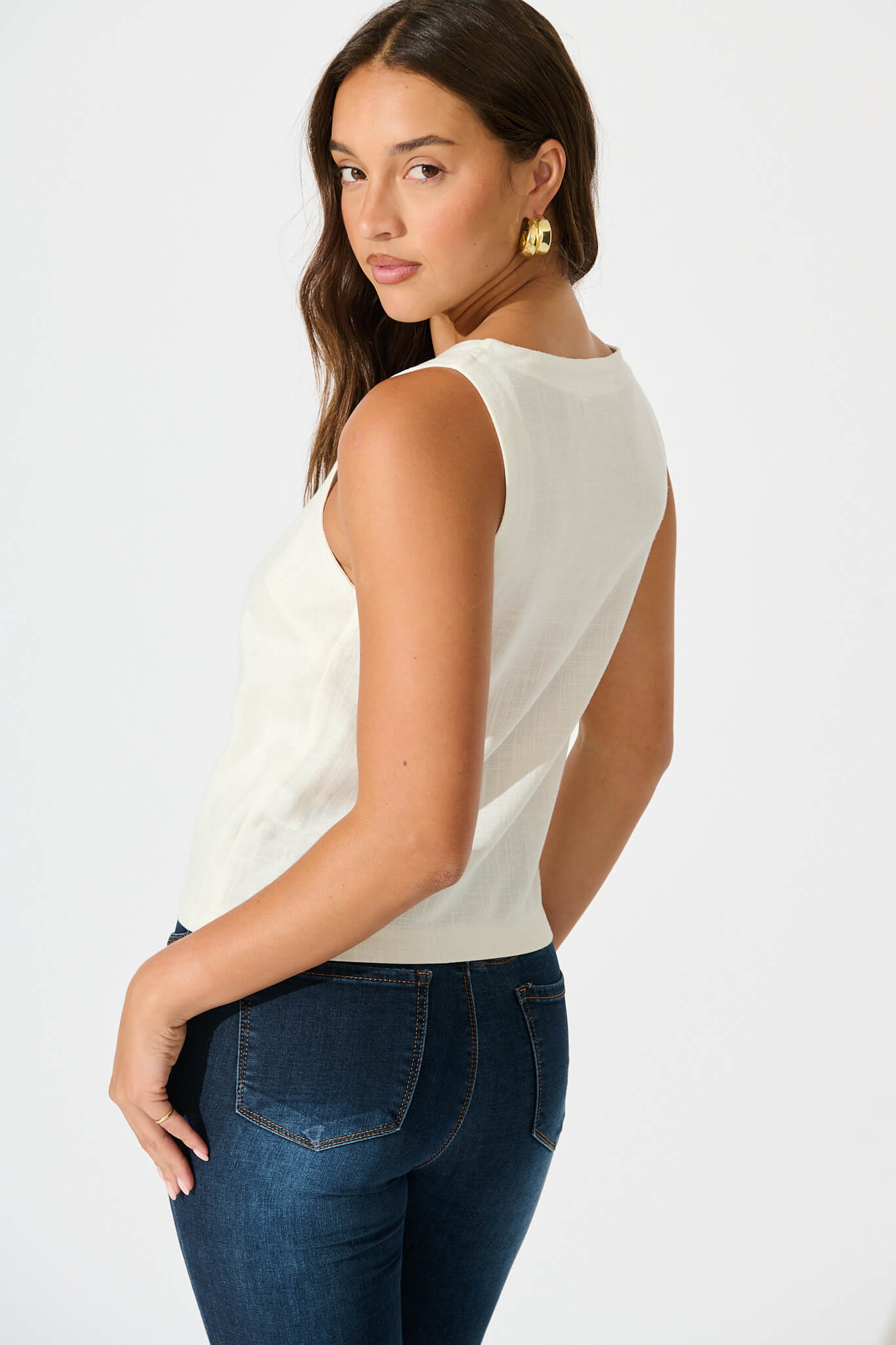 Tiami Cami Top In White Linen Blend