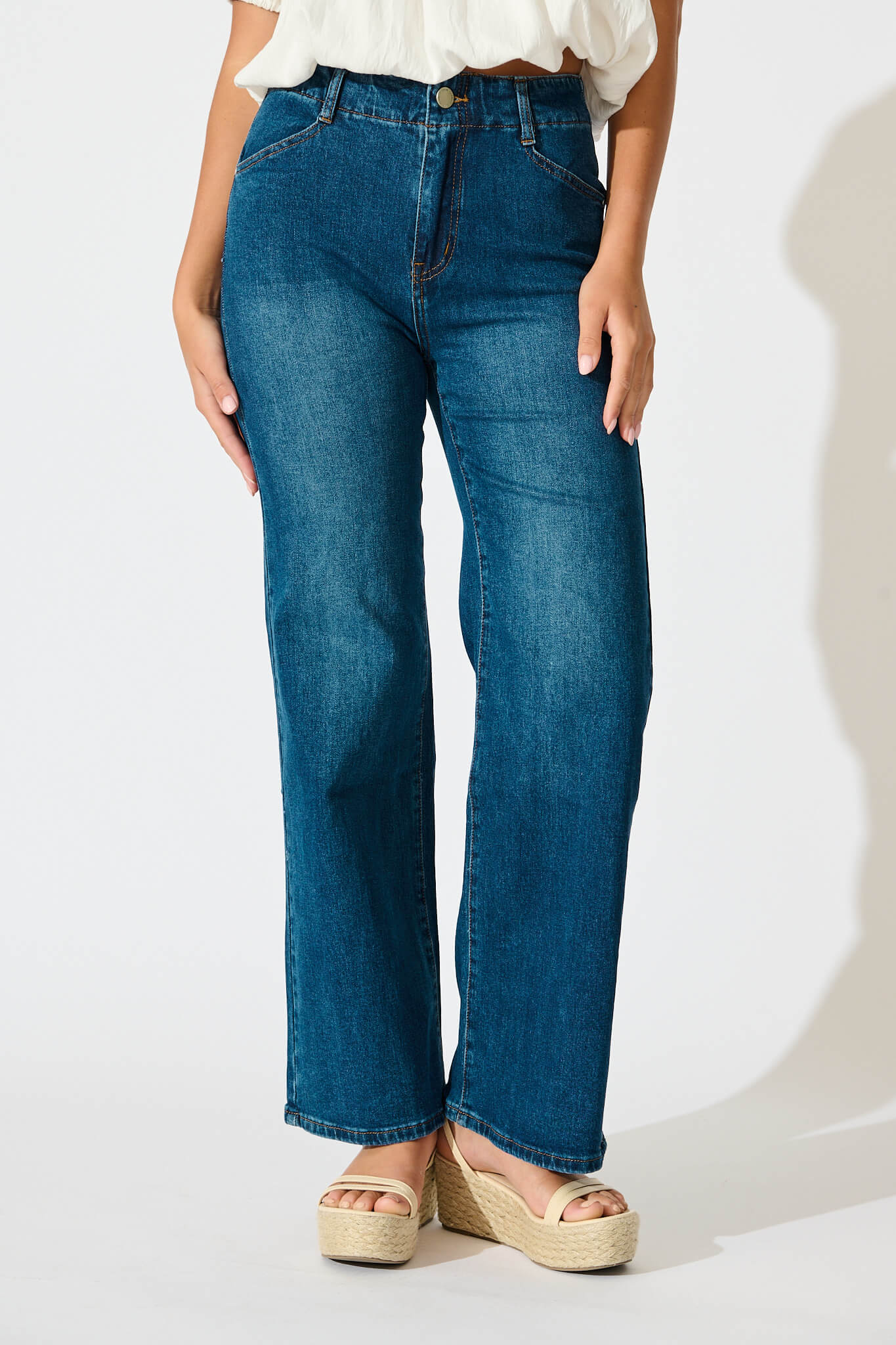 Maxille High Rise Wide Leg Jean in Dark Blue Denim