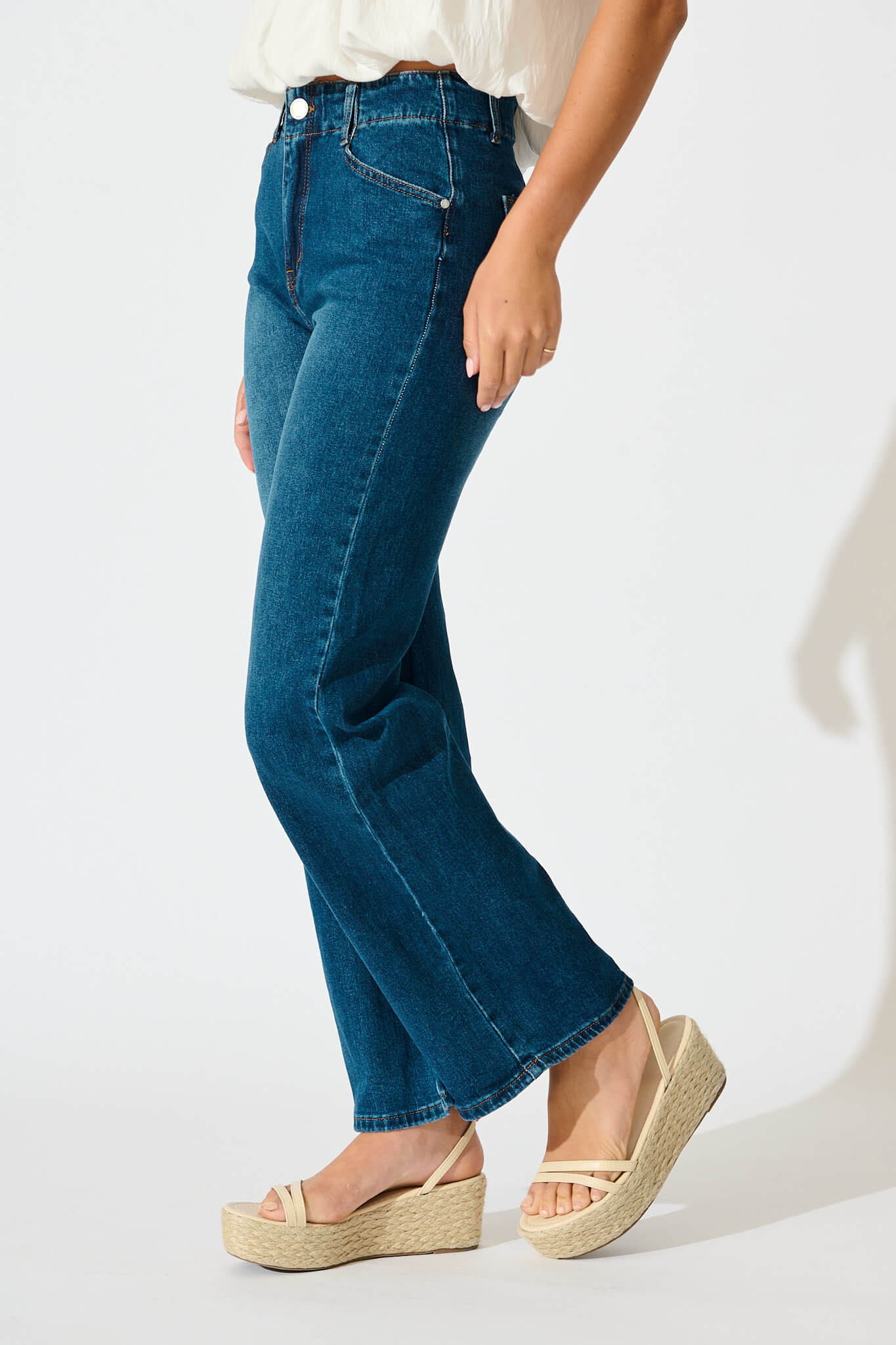 Maxille High Rise Wide Leg Jean in Dark Blue Denim