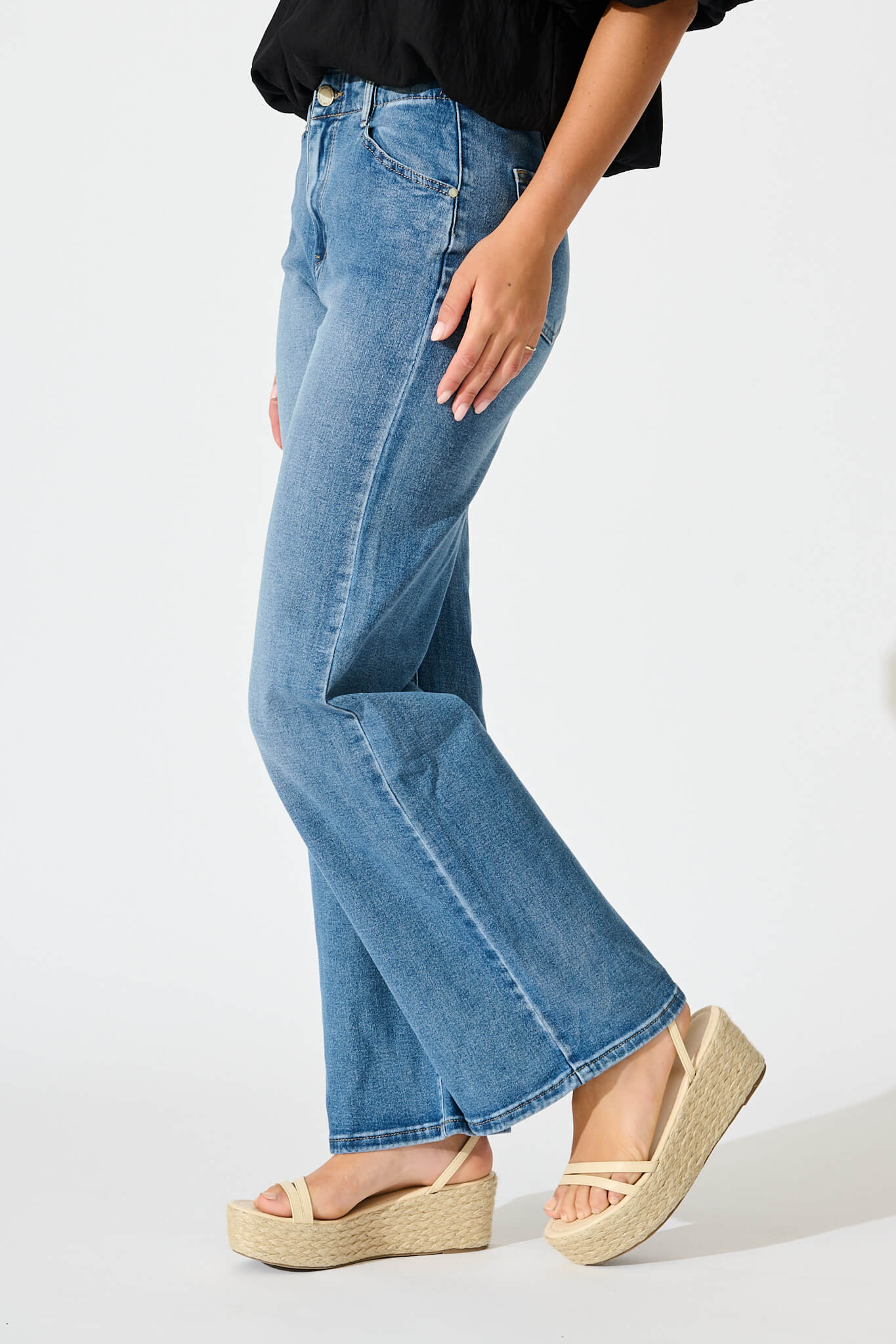 Maxille High Rise Wide Leg Jean in Mid Blue Denim
