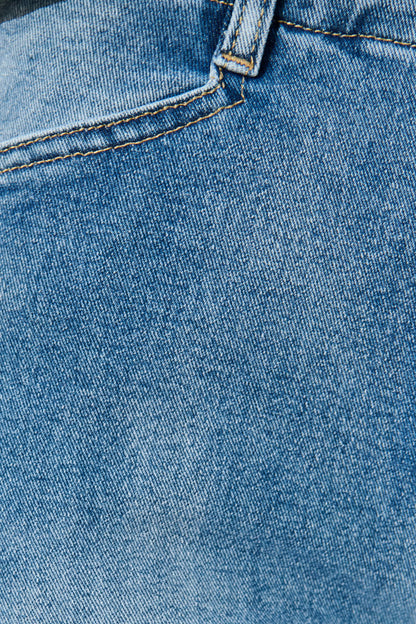 Maxille High Rise Wide Leg Jean in Mid Blue Denim