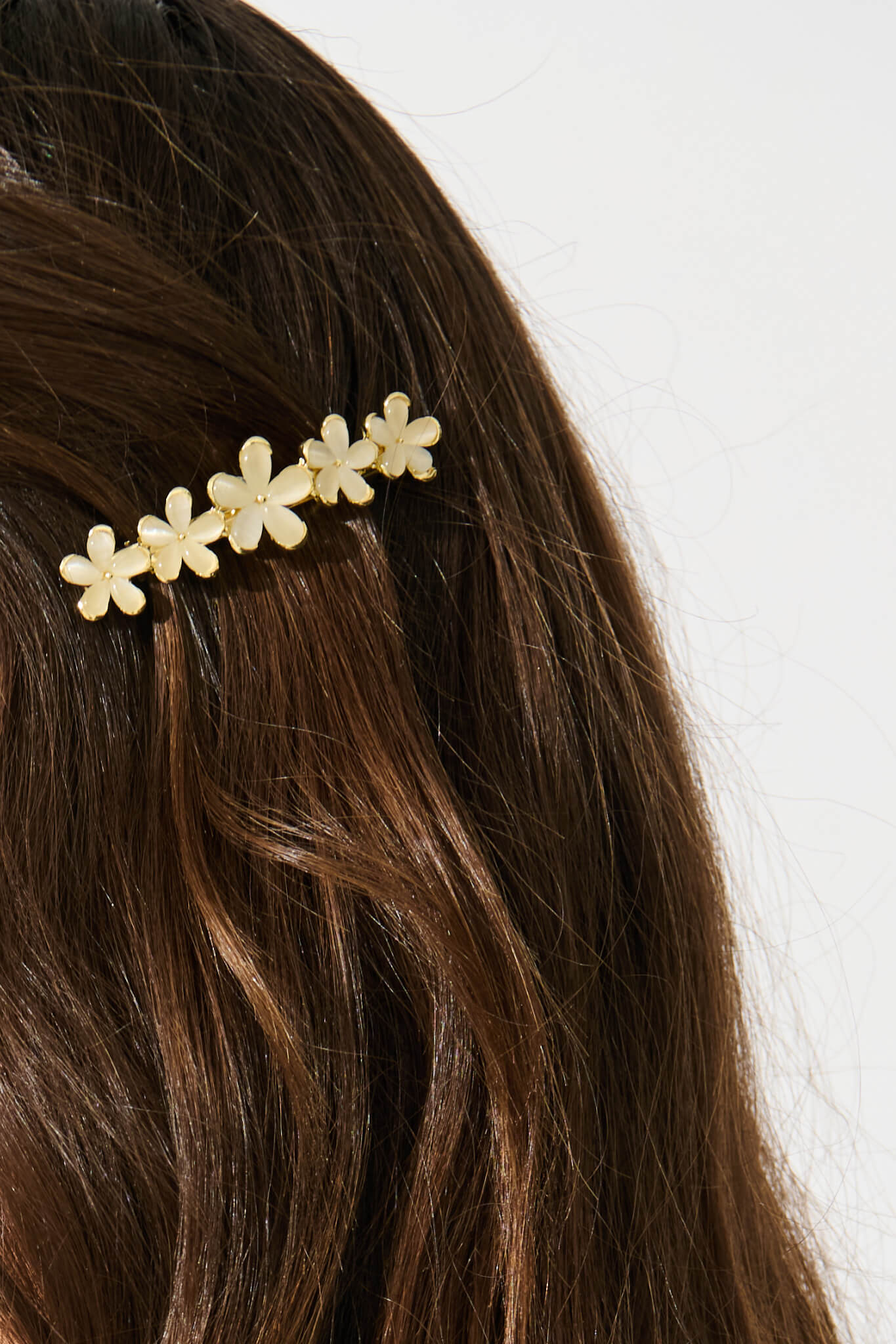 Tiami Floral Hair Clip in Gold