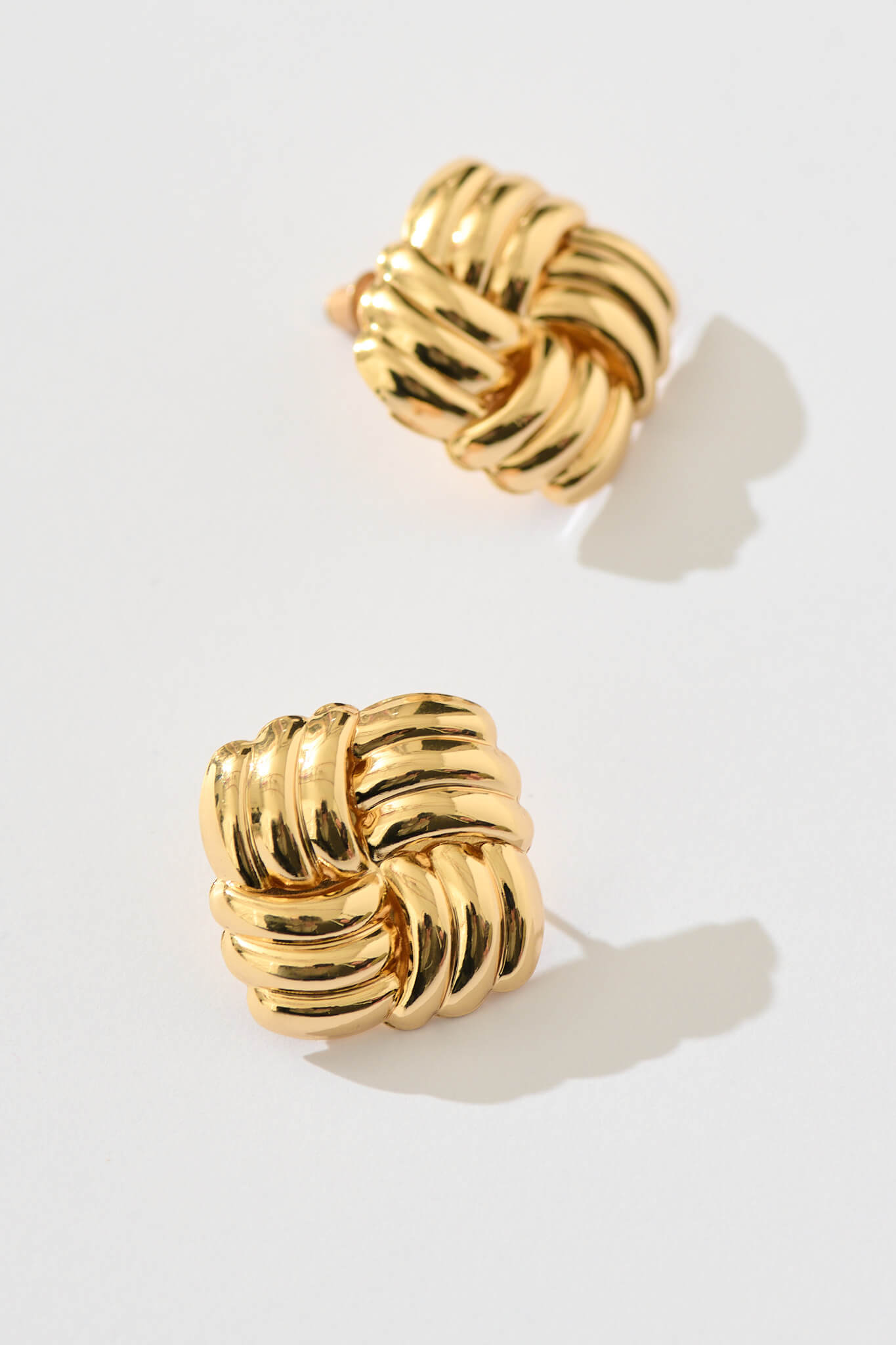 Aero Stud Earrings in Gold