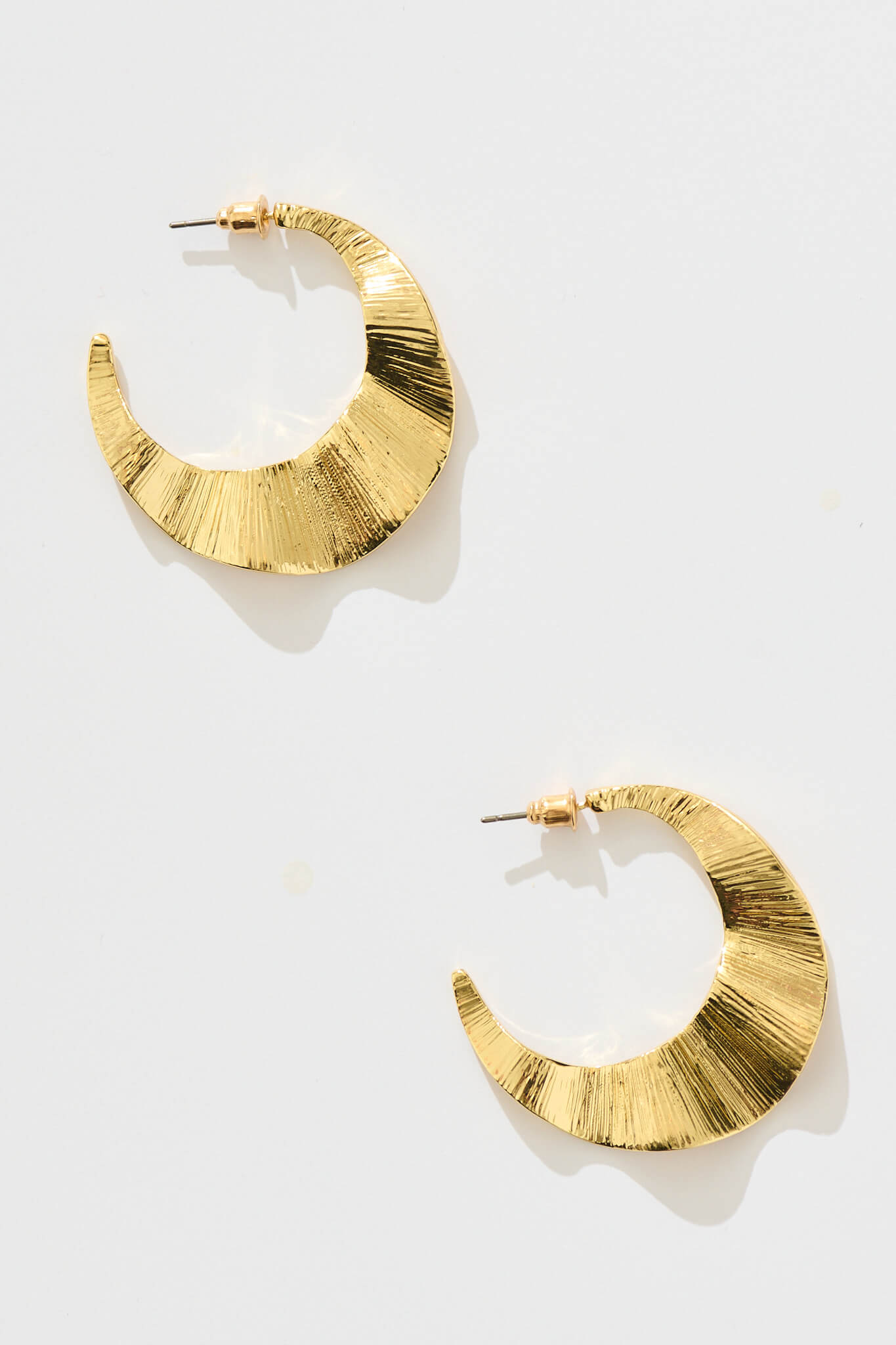 Kaiami Hoop Earring in Gold