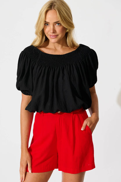 Lilo Short in Red Linen Blend