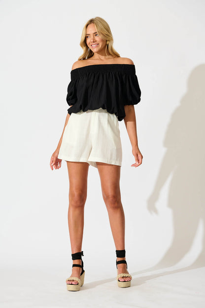 Lilo Short in White Linen Blend