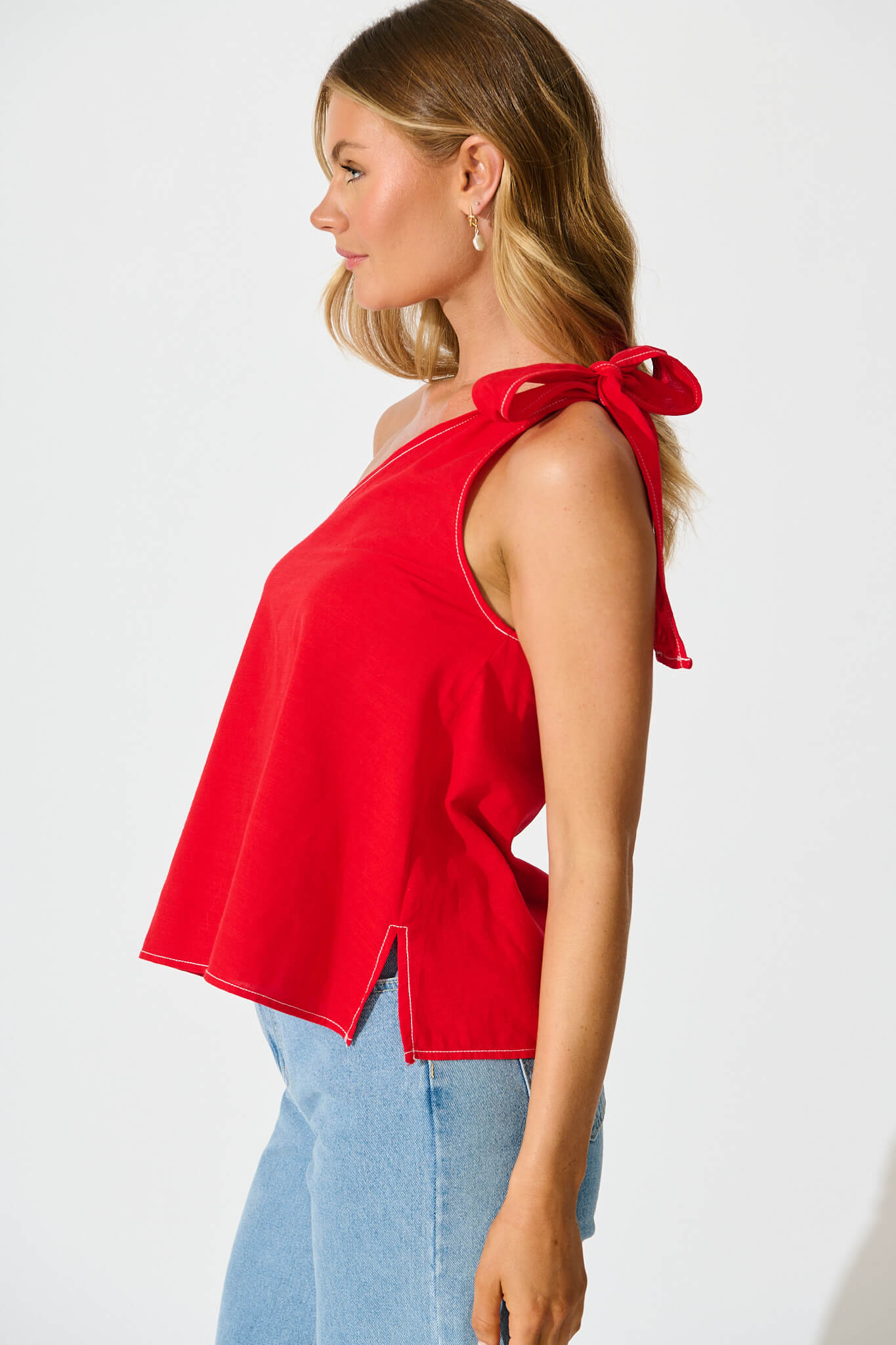 Rachella One Shoulder Top In Red Cotton Linen Blend