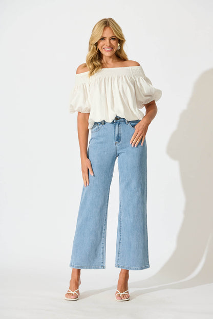Jency Mid Rise Wide Leg Jean In Light Blue Denim