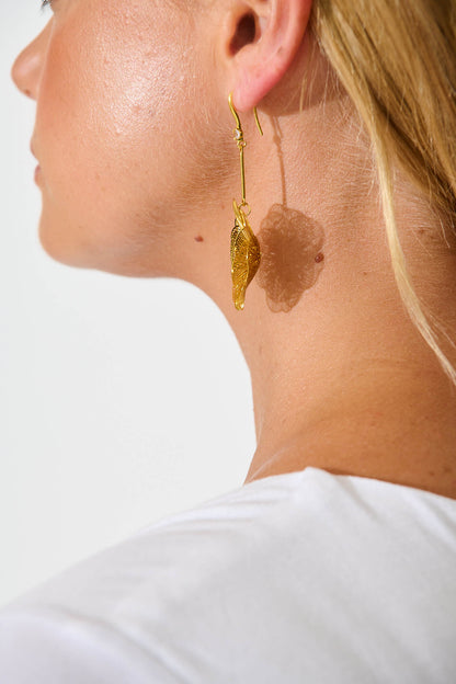 Martina Drop Earrings in Gold Flower