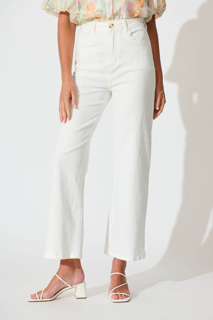 Yoko High Rise Relaxed Leg Jean In White Denim