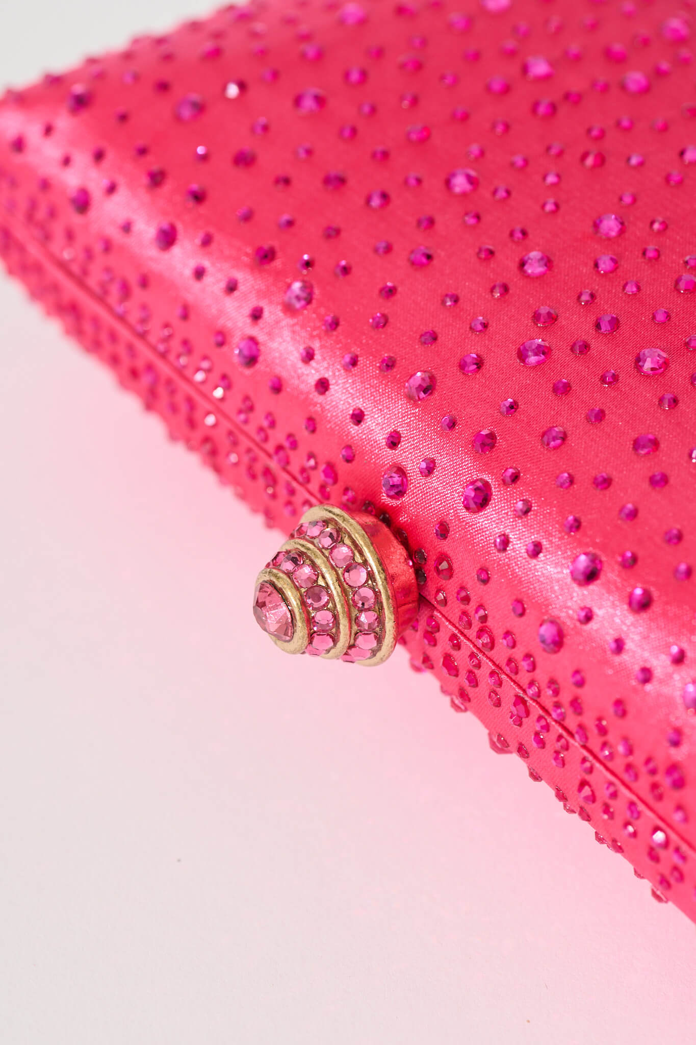 Sonia Clutch Bag in Pink Diamante