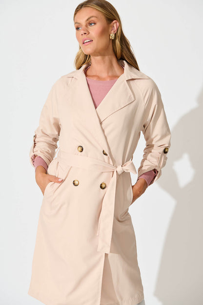 Sasha Trench Coat in Beige