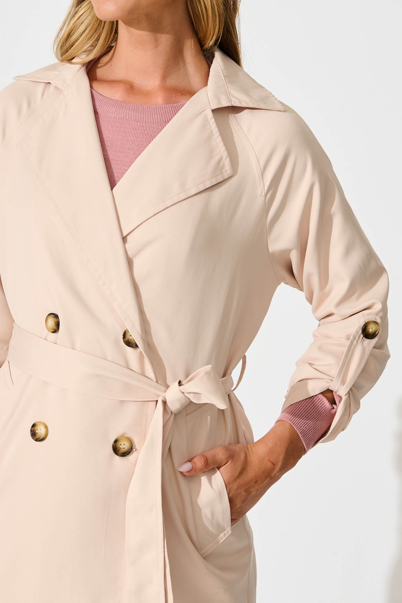Sasha Trench Coat in Beige