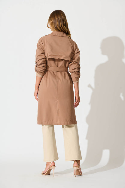 Sasha Trench Coat in Mocha