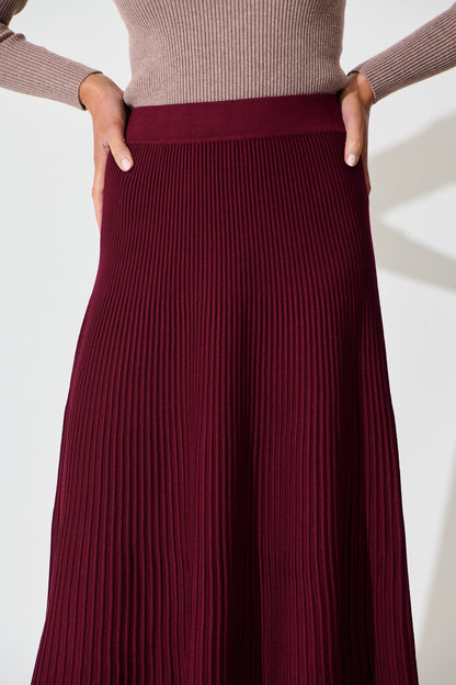 Honeycup Knit Skirt In Wine Cotton Blend