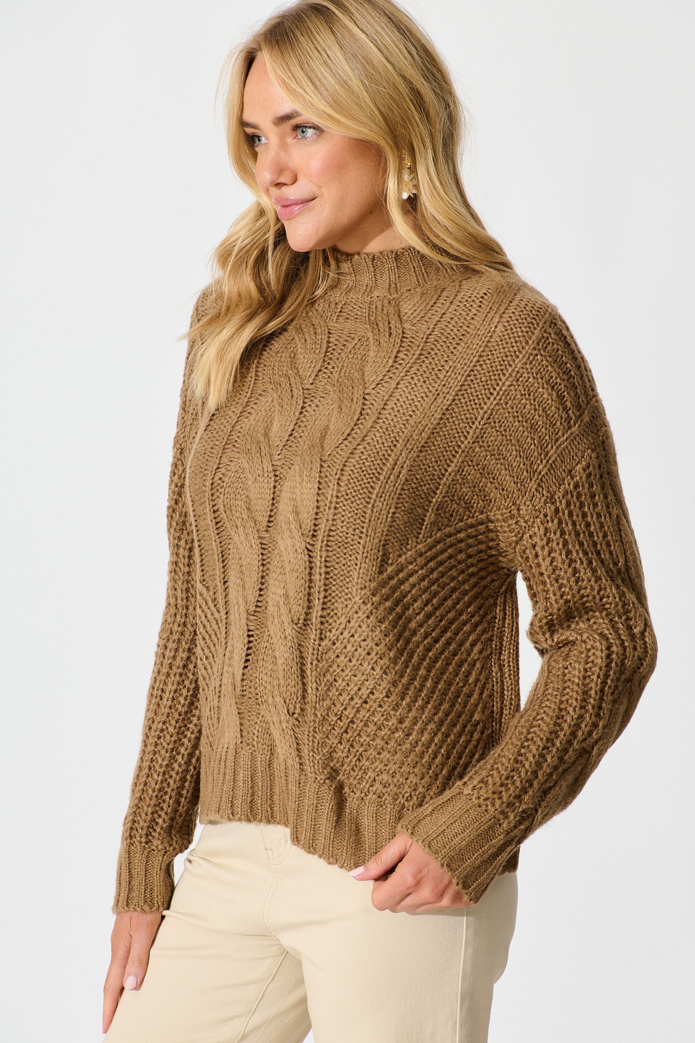 Notting Knit In Mocha