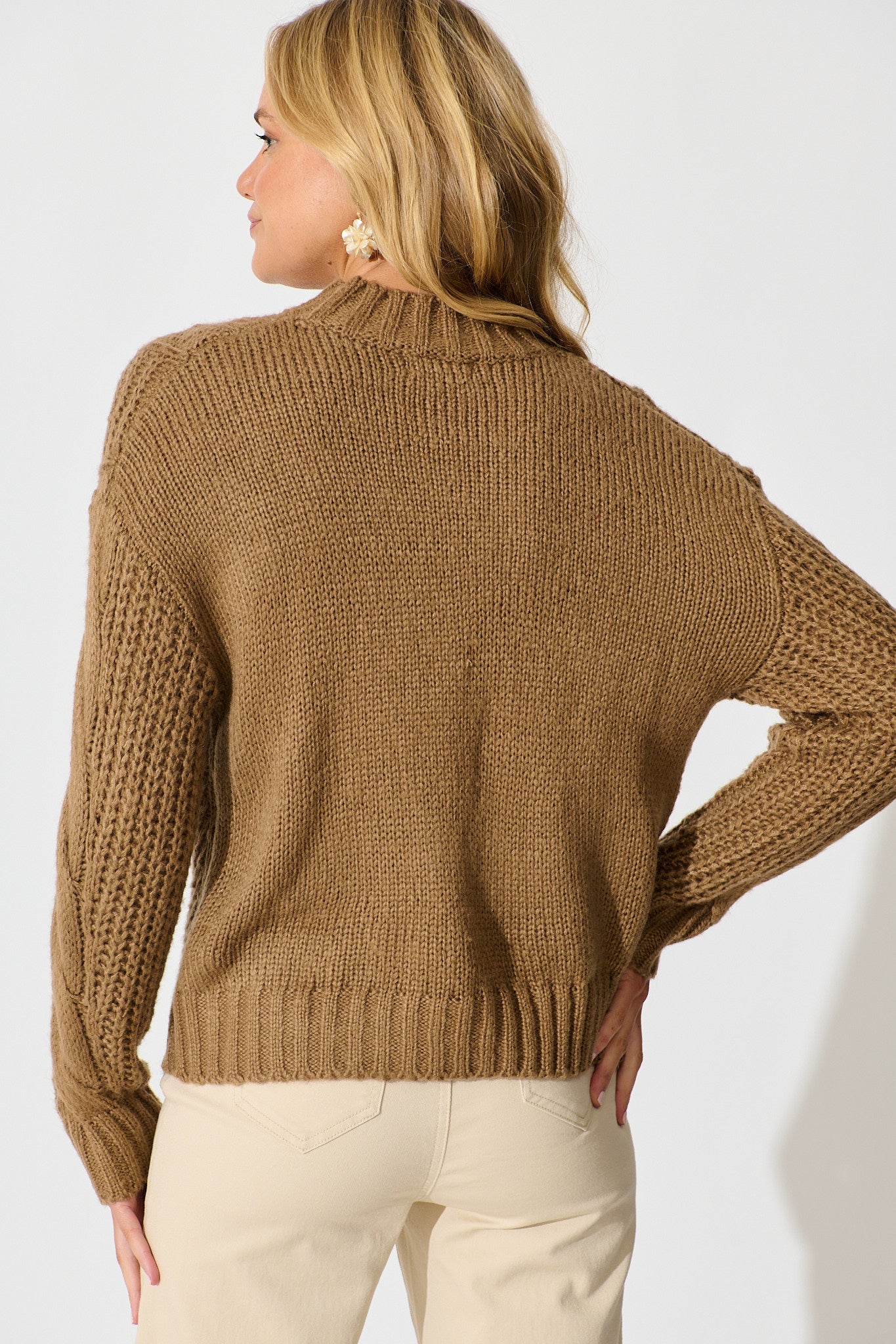 Notting Knit In Mocha