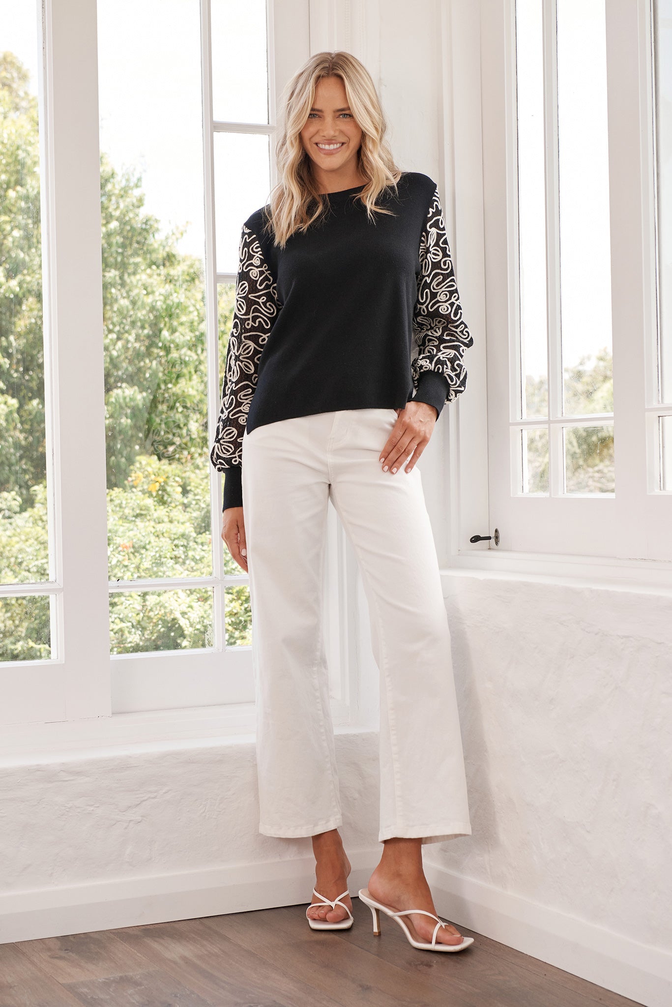 Yoko High Rise Relaxed Leg Jean In White Denim