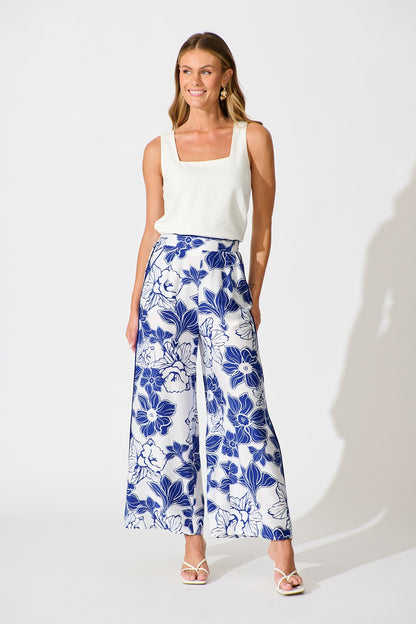 Della Pant in Cobalt Floral