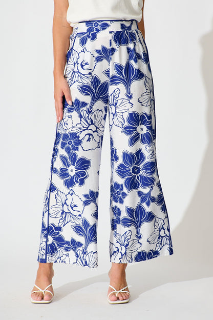 Della Pant in Cobalt Floral