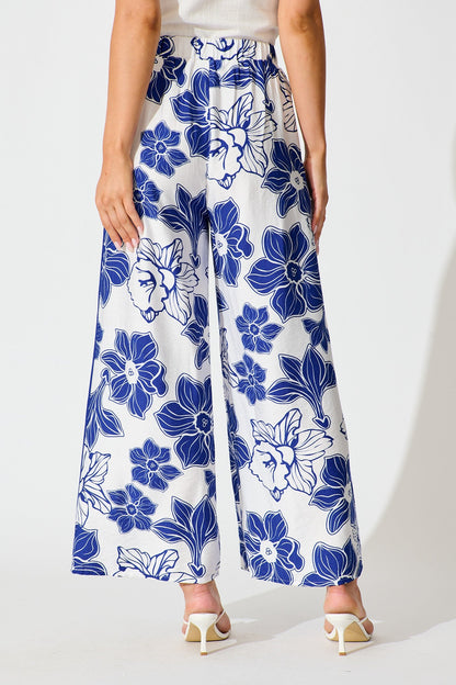 Della Pant in Cobalt Floral