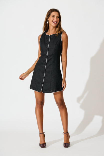 Allure Dress in Black Linen