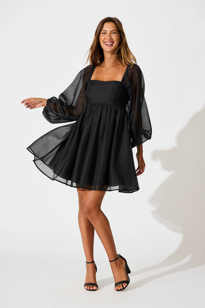 Seduction Dress in Black