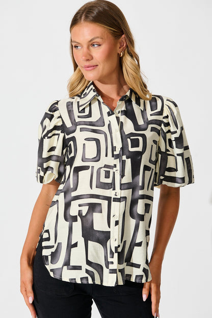 Vibrations Shirt in Black and White Geometric Print