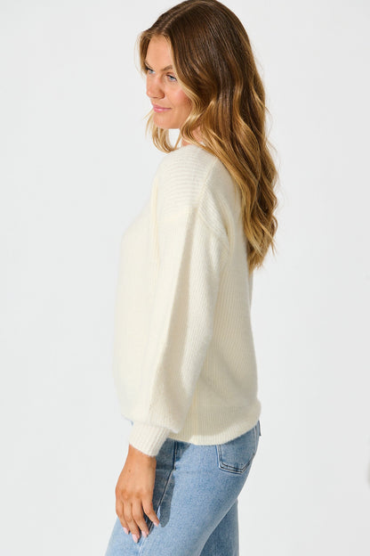 Arla Knit In White Wool Blend