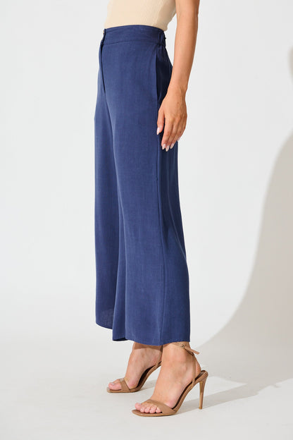 Soho Pant in Navy