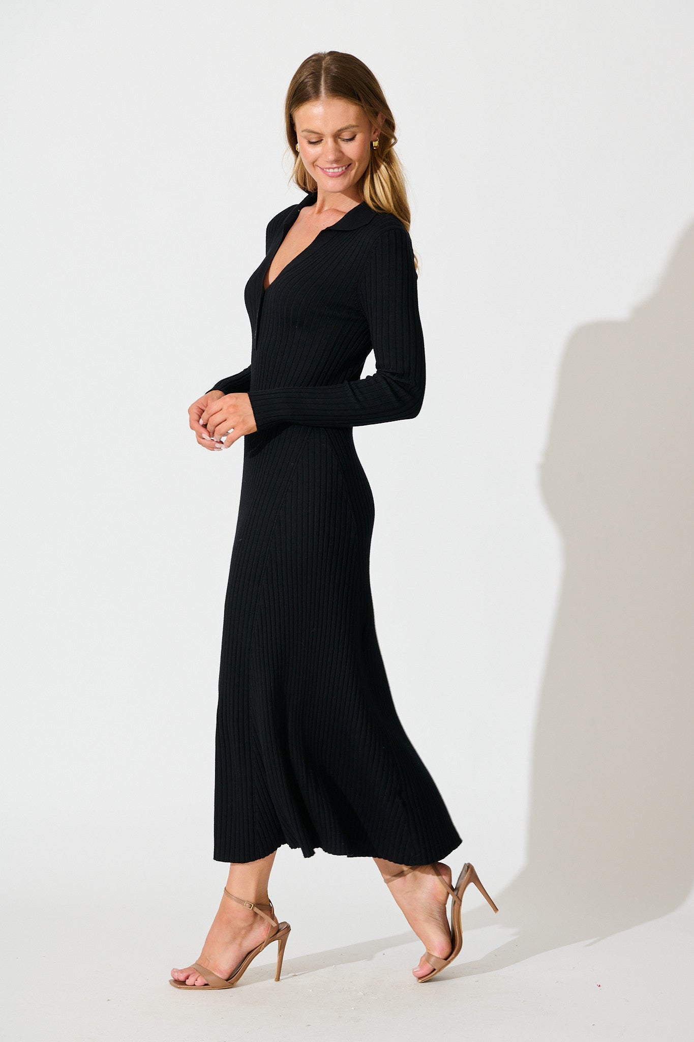 Centrepiece Midi Knit Dress in Black