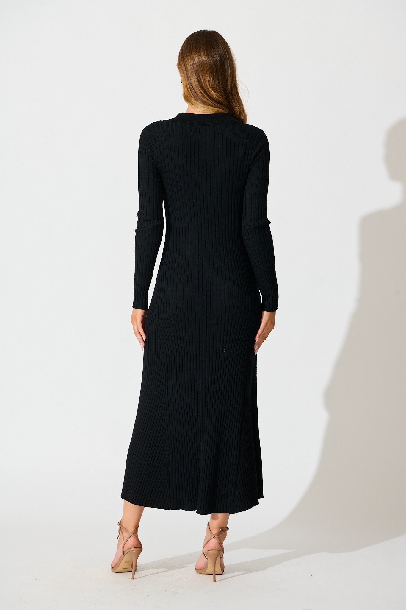 Centrepiece Midi Knit Dress in Black