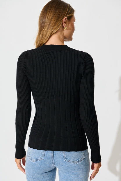 Mystical Knit in Black