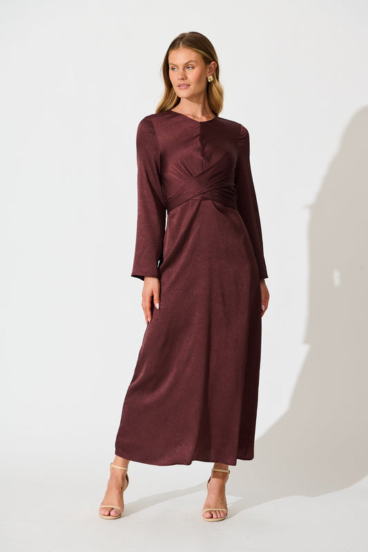 The moment Maxi Dress in Wine Crinkle Satin
