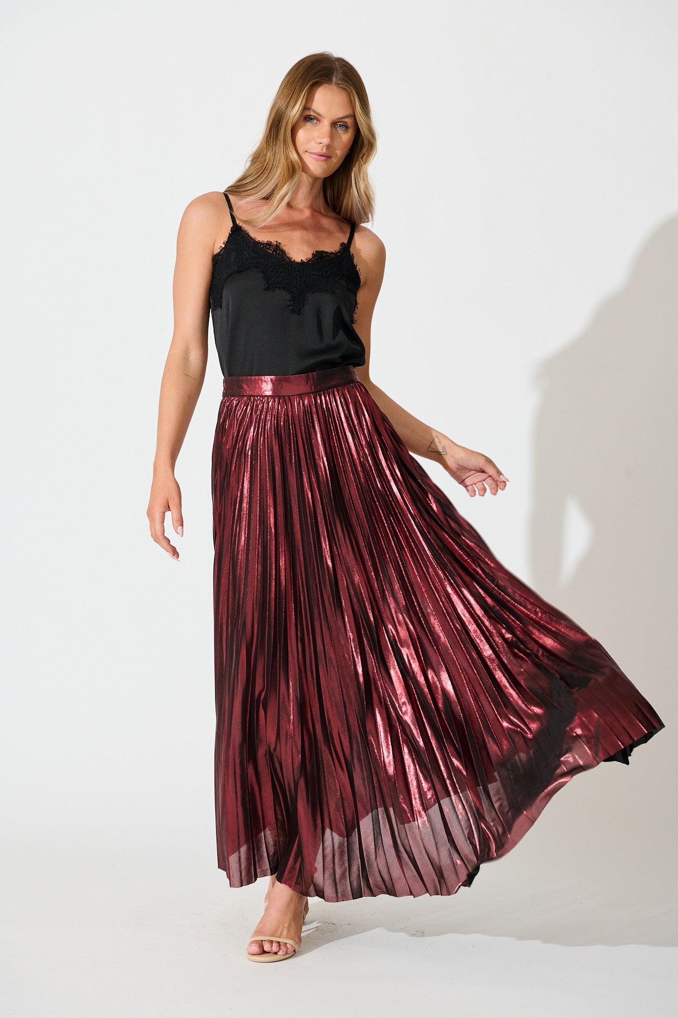 Milani Maxi Pleat Skirt in Wine