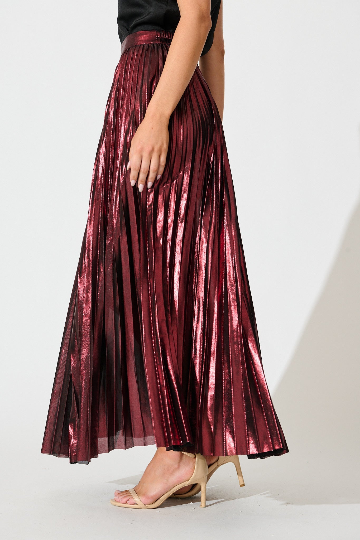 Milani Maxi Pleat Skirt in Wine