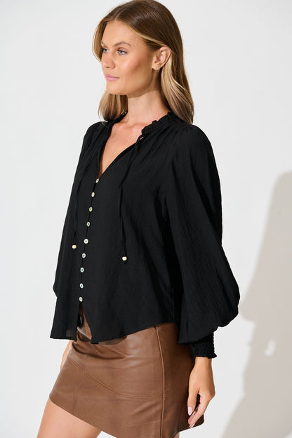 Solara Top in Black